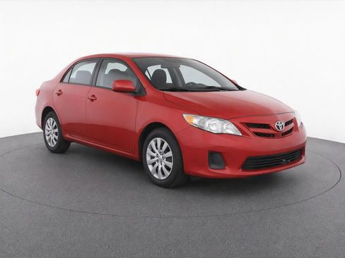 Used 2014 Toyota Corolla LE FWD image 2