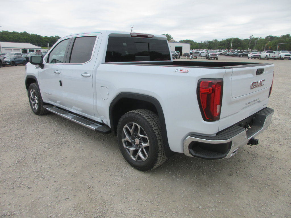 New 2026 GMC Sierra 1500 SLT w/ SLT Premium Plus Package AWD/4WD image 7