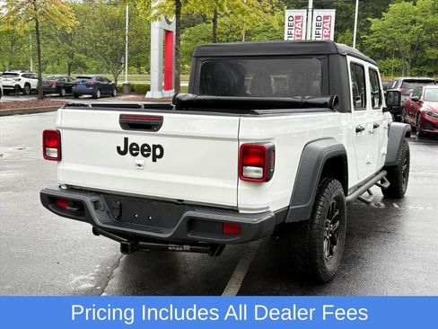 Used 2023 Jeep Gladiator Sport AWD/4WD image 7