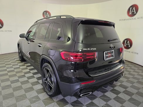New 2026 Mercedes-Benz GLB 250 4MATIC image 7
