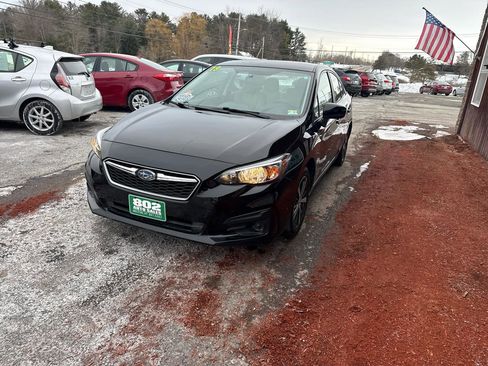 Used 2019 Subaru Impreza 2.0i Premium image 3