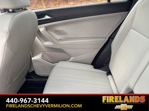 Used 2023 Volkswagen Tiguan SE R-Line image 45