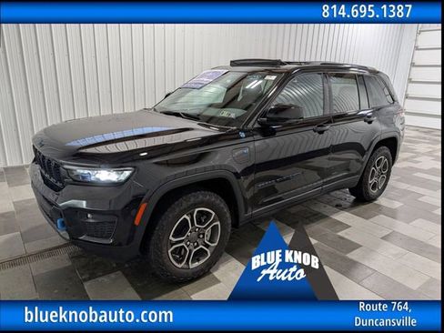 Used 2023 Jeep Grand Cherokee Trailhawk AWD/4WD image 1