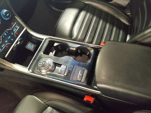 Used 2020 Ford Edge SEL FWD image 26