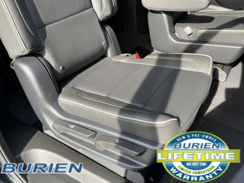 New 2026 Chevrolet Suburban Premier image 26