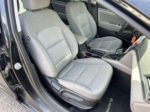 Used 2018 Hyundai Elantra SEL w/ Cargo Package FWD image 11