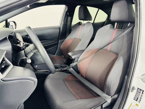 Used 2024 Toyota Corolla SE w/ SE Premium Package FWD image 6
