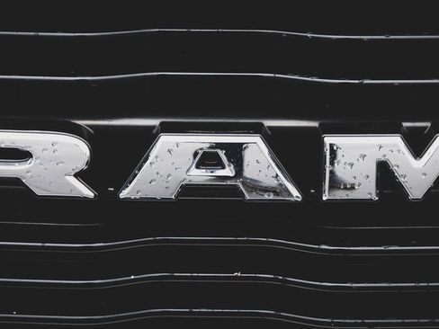 Used 2019 RAM 1500 Laramie w/ Sport Appearance Package image 21