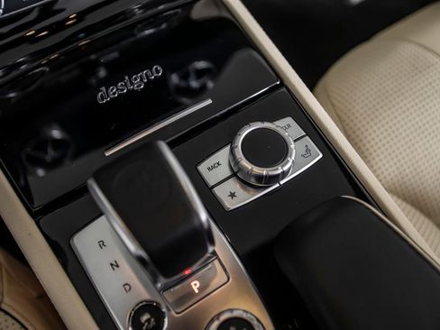 Used 2014 Mercedes-Benz SL 63 AMG image 32