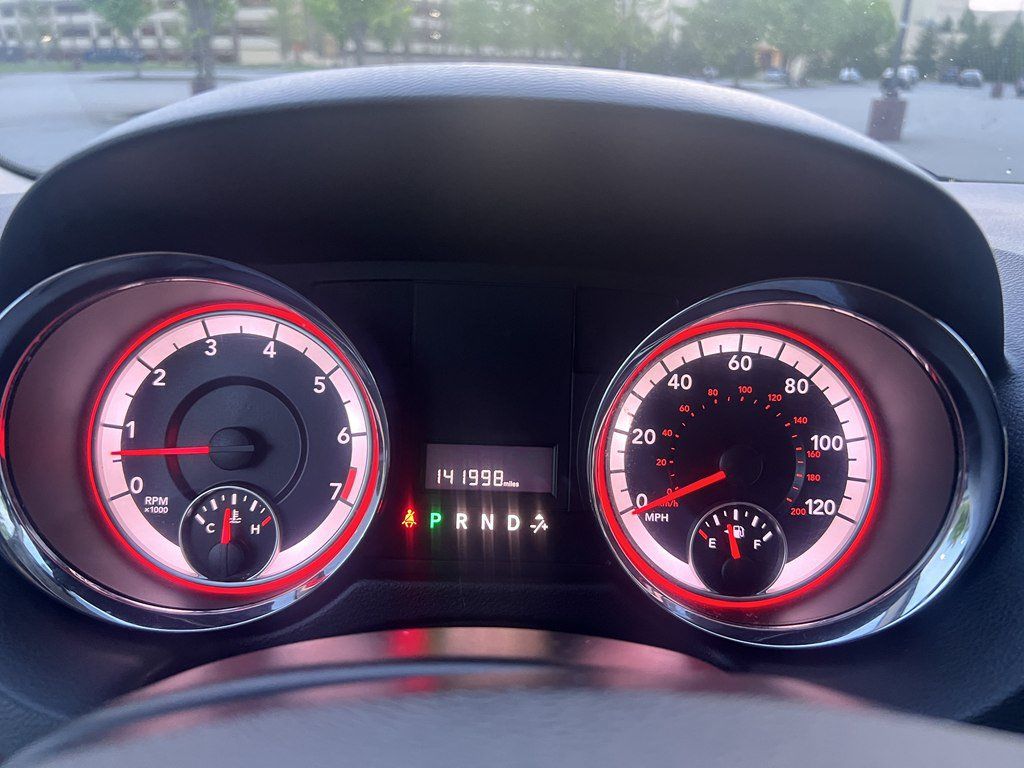 Used 2019 Dodge Grand Caravan SE w/ UConnect Hands-Free Group FWD image 19