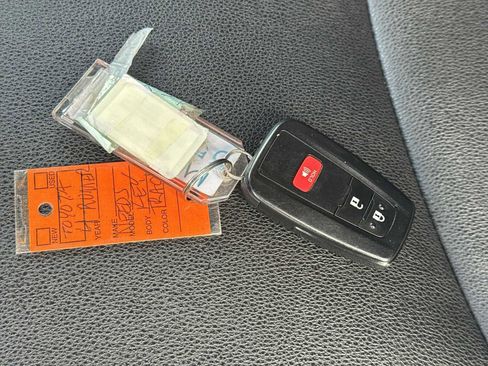 Used 2024 Toyota 4Runner TRD Off-Road Premium image 36