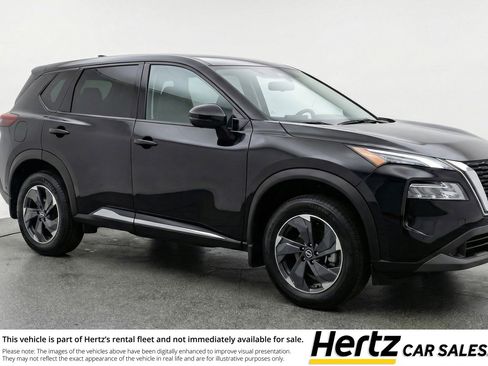 Used 2025 Nissan Rogue SV image 1