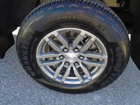 Certified 2024 Chevrolet Colorado LT w/ LT Convenience Package II image 27