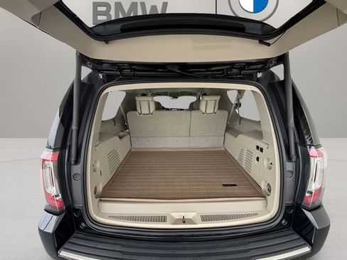 Used 2019 GMC Yukon XL Denali image 32