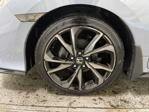 Used 2019 Honda Civic Sport image 10