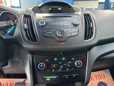 Used 2018 Ford Escape SE image 28
