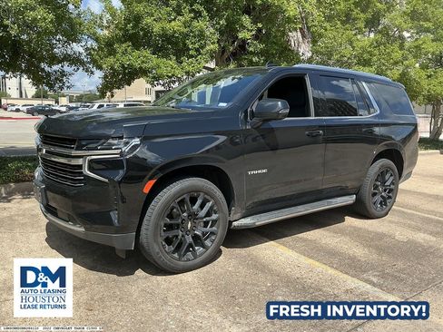 Used 2022 Chevrolet Tahoe LT w/ Luxury Package RWD image 2