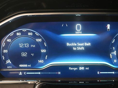 Used 2023 Chevrolet Silverado 1500 High Country w/ Technology Package RWD image 13