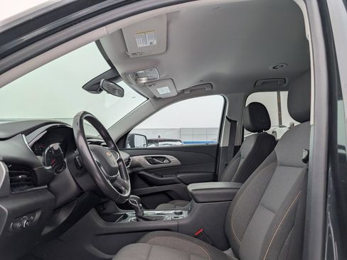 Used 2021 Chevrolet Traverse LT w/ LPO, Cargo Package image 8