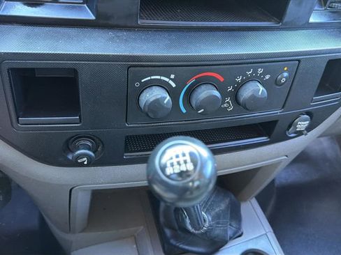 Used 2006 Dodge Ram 2500 Truck ST w/ Trailer Tow Group image 27