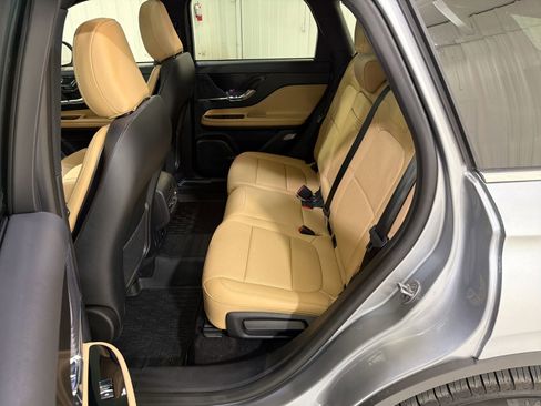 Used 2022 Lincoln Corsair Reserve w/ Elements Package image 25