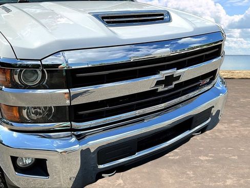 Used 2019 Chevrolet Silverado 3500 LTZ w/ Duramax Plus Package AWD/4WD image 35