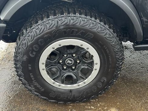 Used 2024 Ford Bronco Badlands w/ Sasquatch Package image 10