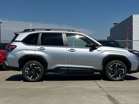 New 2026 Subaru Forester Premium AWD/4WD image 2