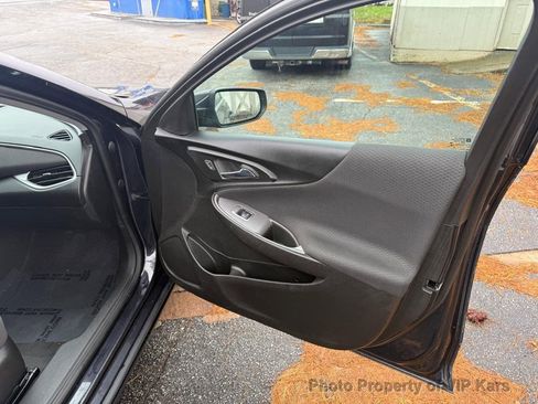 Used 2023 Chevrolet Malibu LT image 10