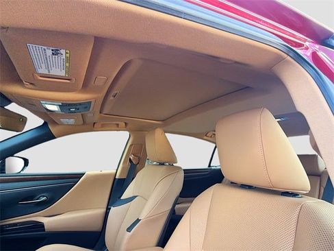 Used 2025 Lexus ES 350 w/ Premium Package image 26