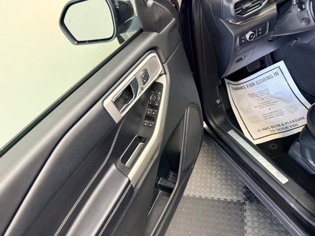 Used 2021 Ford Explorer Limited w/ Hybrid Equipment Group 310A AWD/4WD image 23
