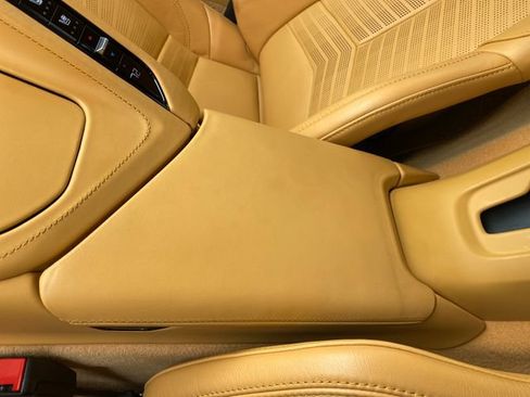 Used 2021 Chevrolet Corvette Stingray Premium Conv w/ Z51 Performance Package RWD image 30