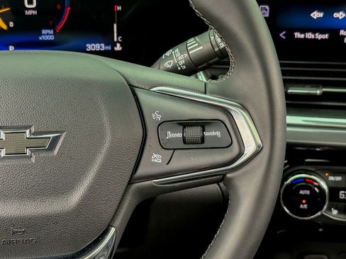 Used 2026 Chevrolet Trax ACTIV w/ Sunroof Package image 28