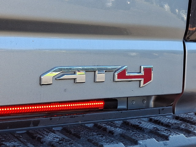 Used 2024 GMC Sierra 2500 AT4 w/ AT4 Premium Plus Package AWD/4WD image 12