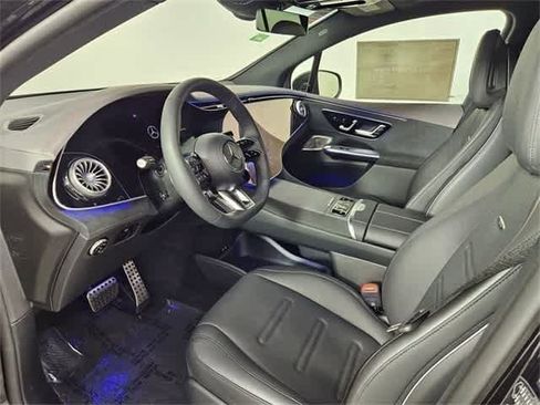 Used 2025 Mercedes-Benz EQE AMG 4MATIC SUV image 9