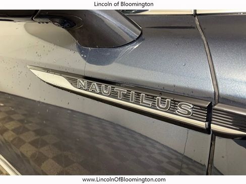 Used 2022 Lincoln Nautilus Black Label w/ Class II Trailer Tow Package AWD/4WD image 17