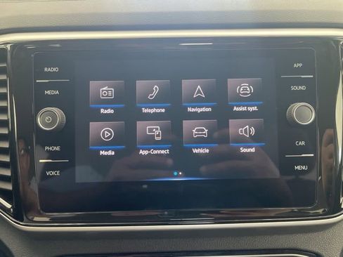 Certified 2023 Volkswagen Atlas SE w/ Black Wheel Package image 18