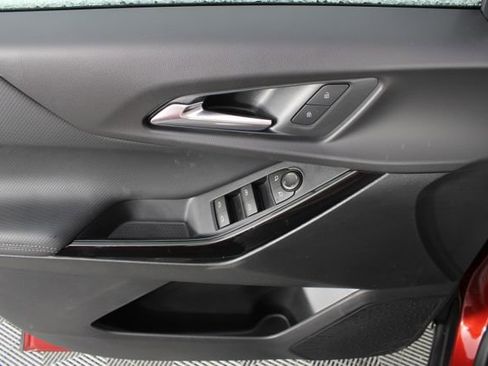 New 2026 Chevrolet Equinox LT image 13