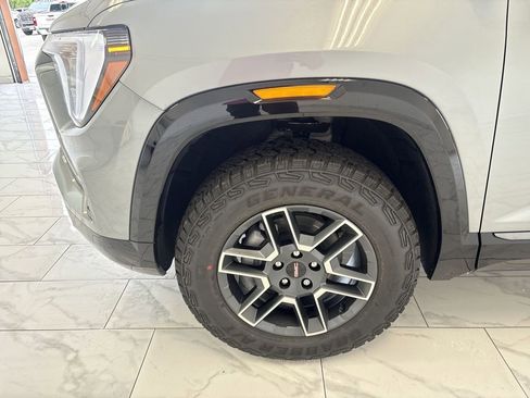 New 2026 GMC Terrain AT4 w/ Technology Package II AWD/4WD image 34
