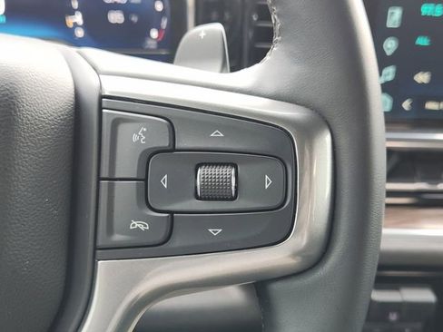 Used 2025 Chevrolet Silverado 1500 LT Trail Boss w/ Convenience Package II AWD/4WD image 21