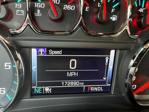 Used 2018 GMC Yukon XL SLT w/ Open Road Package image 16