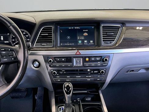 Used 2017 Genesis G80 3.8 AWD/4WD image 9