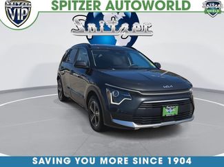 Used 2023 Kia Niro EX FWD video 2
