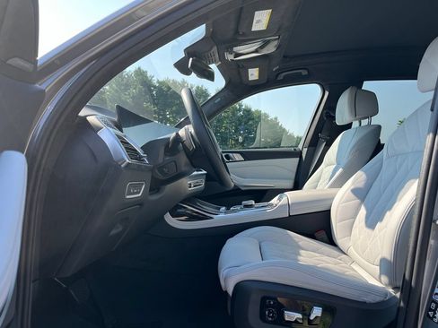 Used 2026 BMW X7 xDrive40i AWD/4WD image 16