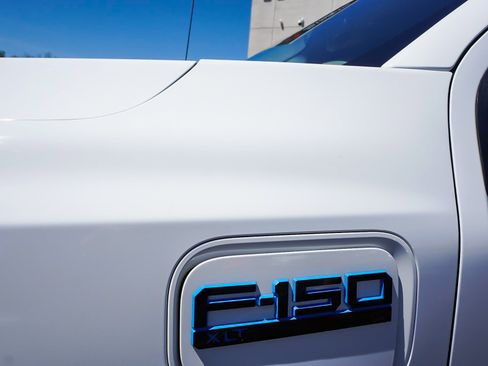 Used 2024 Ford F150 Lightning XLT AWD/4WD image 51