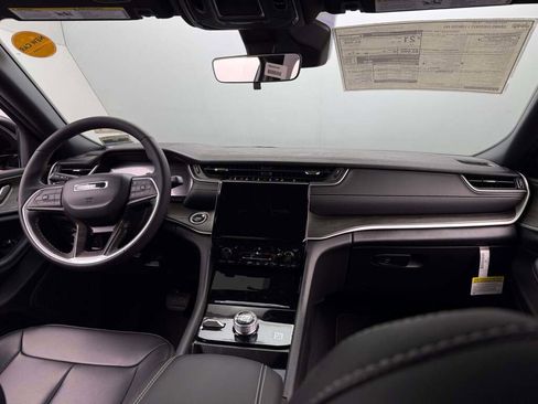 New 2025 Jeep Grand Cherokee L Limited image 20