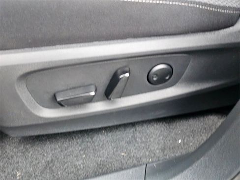 New 2025 Nissan Pathfinder SV w/ SV Premium Package image 35