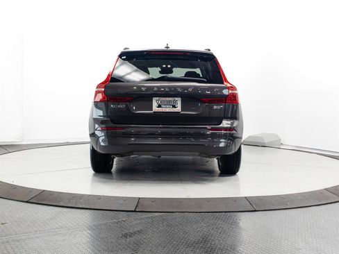 Used 2022 Volvo XC60 B5 Momentum AWD/4WD image 9