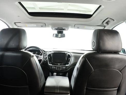 Used 2018 Chevrolet Traverse Premier w/ Redline Edition AWD/4WD image 17