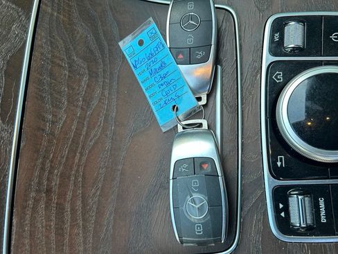 Used 2020 Mercedes-Benz C 300 Sedan image 53